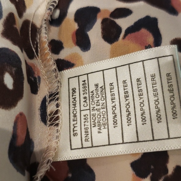 Cupcakes and Cashmere Blouse Cheeta print CA 35884 Womens Small - Picture 4 of 10